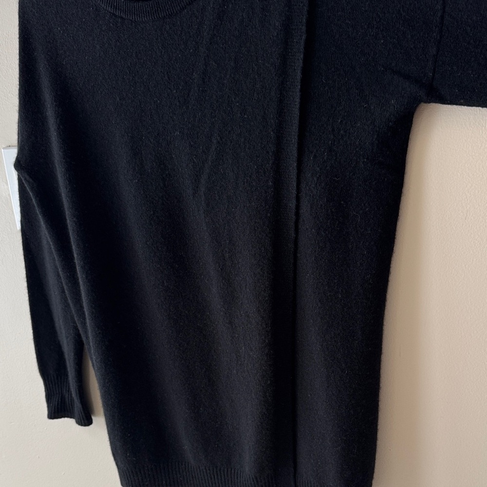 Sofia Cashmere Black Sweater/Cardigan - Picture 3 of 9
